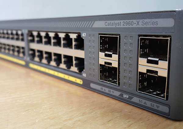 Switch Cisco 2960X WS-C2960XR-48TD-I