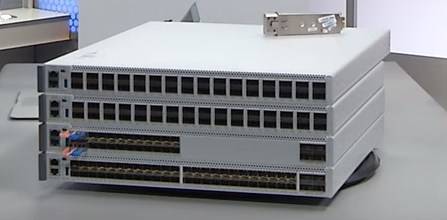 Switch Cisco C9500-48Y4C-E Catalyst 9500 Series high performance 48-port 25G switch, NW Ess. License,