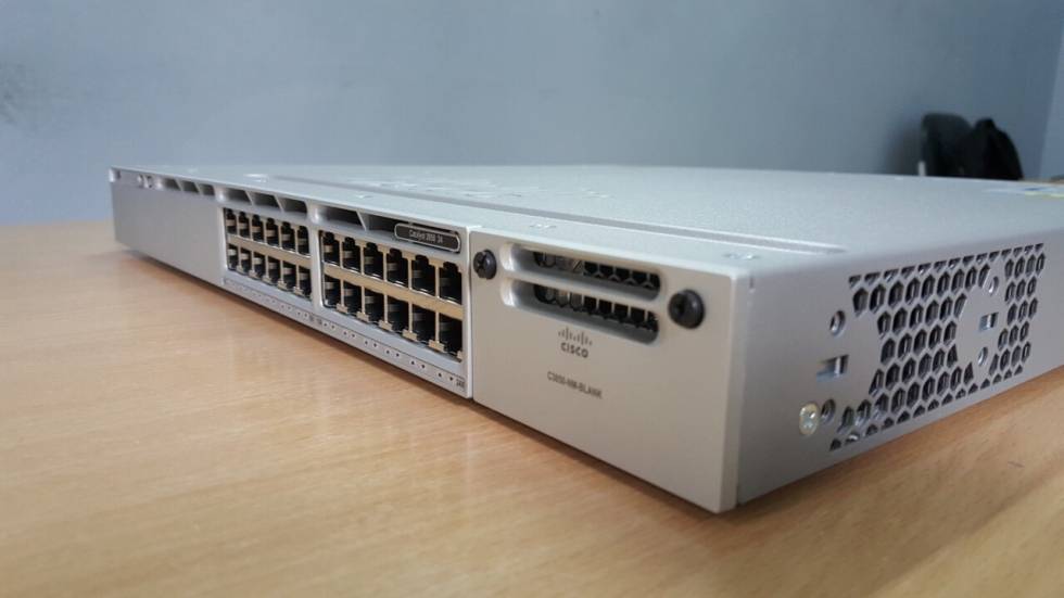 Cisco Catalyst 3850 24 và 48 cổng Series Switches