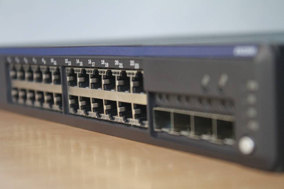 Switch Juniper EX2200
